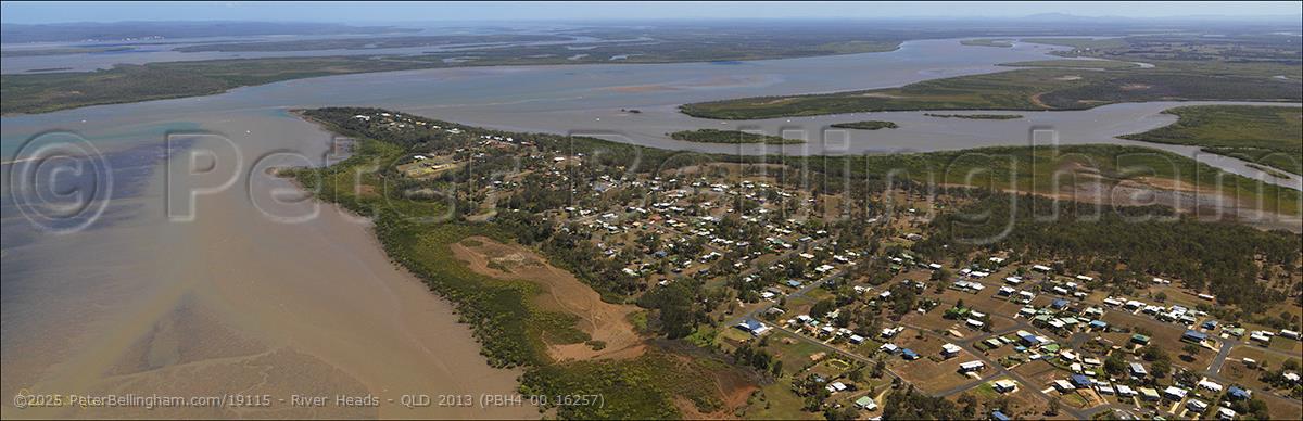 Peter Bellingham Photography River Heads - QLD 2013 (PBH4 00 16257)